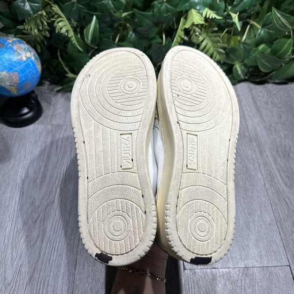 AUTRY Women’s ‘Medalist’ Low Leather & Suede Sneakers White Powder 38 / 8 $260+ - Picture 7 of 10